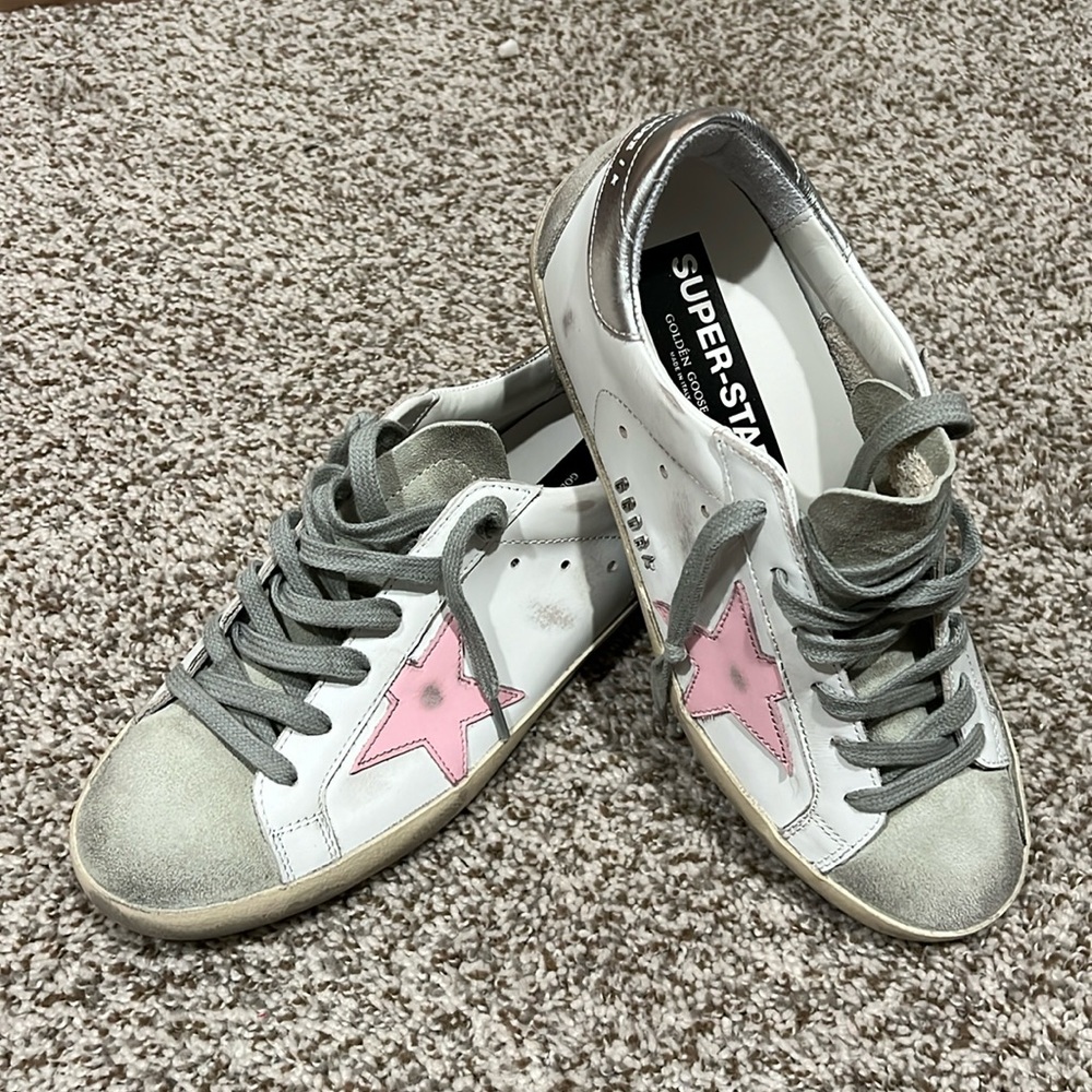 Brand new Golden Goose sneakers!!